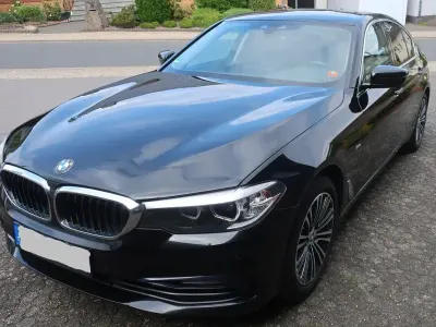 Gebraucht BMW 520 Sport Line 190 PS (139 kW) 2017 Schwarz Limousine