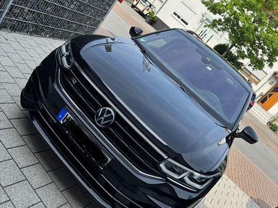 Schwarz Gebraucht 2023 VW Tiguan R SUV | 46.000 € (Etwas zu teuer)