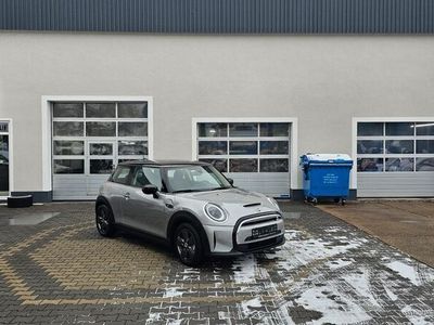 Gebraucht Mini Cooper SE 135 kW (184 PS) 2023 Melting silver iii Kleinwagen