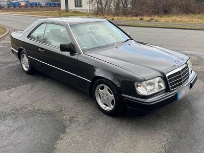 Gebraucht Mercedes 230 132 PS (97 kW) 1989 Coupé