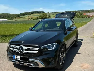 Gebraucht Mercedes GLC220 194 PS (142 kW) 2021 Schwarz SUV