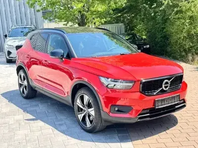 Gebraucht Volvo XC40 R-Design 192 PS (141 kW) 2022 Rot SUV