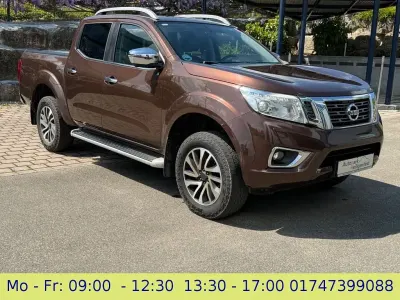 Gebraucht Nissan Navara Tekna 190 PS (139 kW) 2018 Braun Pickup