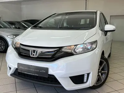 Gebraucht Honda Jazz Trend 102 PS (75 kW) 2016 Weiß Kleinwagen