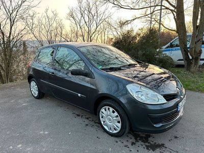 gebraucht Renault Clio III (3) 1.2 Benzin/75PS 2006