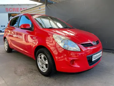 Brugt Hyundai i20 77 HK (56 kW) 2011 Rød Hatchback