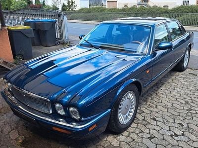 Jaguar XJ6