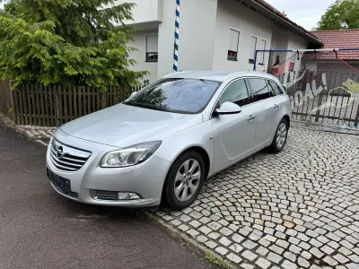 Gebraucht Opel Insignia 220 PS (161 kW) 2011 Kombi
