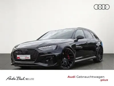 Gebraucht Audi RS4 Comfort 450 PS (330 kW) 2024 Mythosschwarz metallic Kombi