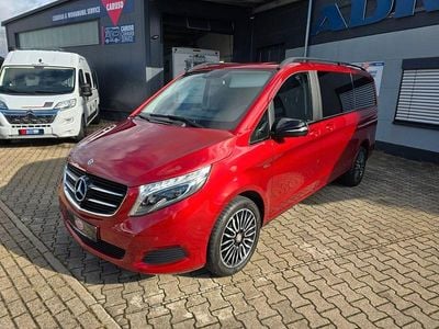 Gebraucht Mercedes V220 Edition 190 PS (139 kW) 2018 Rot Van / Kleinbus