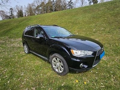 Usata Mitsubishi Outlander Motion 156 CV (114 kW) 2011 Nero SUV