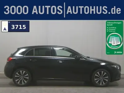 Gebraucht Mercedes A250 Style 218 PS (160 kW) 2022 Schwarz Limousine