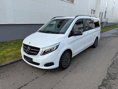 Second-hand Mercedes V220 Night 163 CP (119 kW) 2019 Alb Monovolum