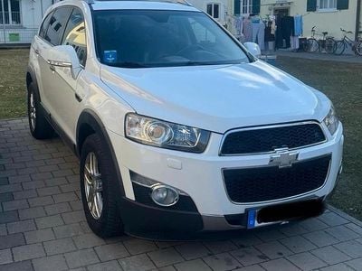 Gebraucht Chevrolet Captiva 184 PS (135 kW) 2012 Weiß SUV