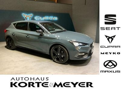 Neu Seat Leon Black Edition 150 PS (110 kW) 2026 Blau Limousine