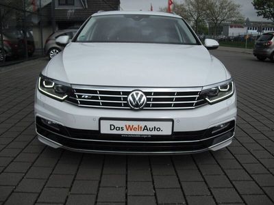 gebraucht VW Passat Passat VariantVar.Highline R-LINE DSG NAVI LED Alcant.