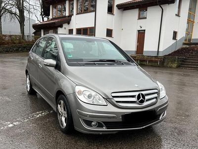 Mercedes B180
