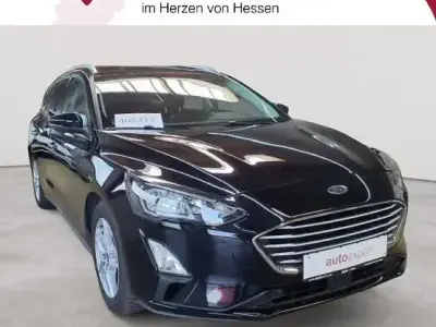 Używany Ford Focus Cool & Connect 150 KM (110 kW) 2021 Czarny Sedan/Limuzyna