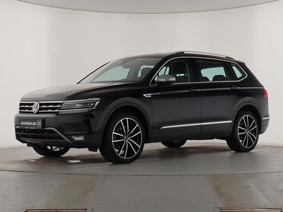 Gebraucht VW Tiguan Allspace Highline 220 PS (161 kW) 2019 Deep black perleffekt SUV