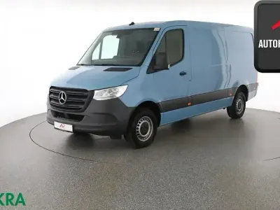 Gebraucht Mercedes Sprinter 190 PS (139 kW) 2022 Rheinblau Van