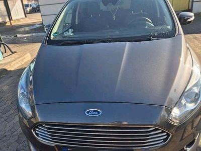 Second-hand Ford S-MAX S 150 CP (110 kW) 2018 Gri Monovolum