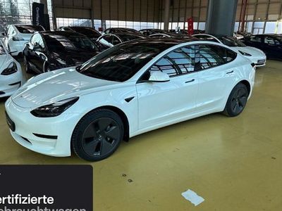 Weiß Gebraucht 2022 Tesla Model 3 Standard Range Limousine | 27.600 € (Fairer Preis)