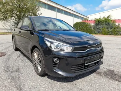 Gebraucht Kia Rio Platinum Edition 120 PS (88 kW) 2019 Schwarz Limousine