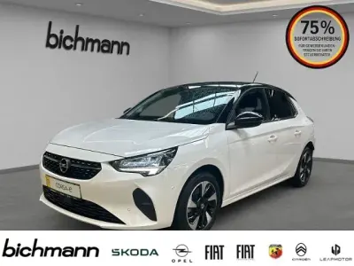 Używany Opel Corsa-e Elegance 100 kW (136 KM) 2022 Biały Hatchback