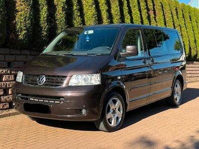 Braun Gebraucht 2006 VW Multivan Sport Van | 11.990 € (Etwas zu teuer)