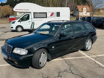 Używany Mercedes C43 AMG AMG 306 KM (225 kW) 1999 Czarny Kombi
