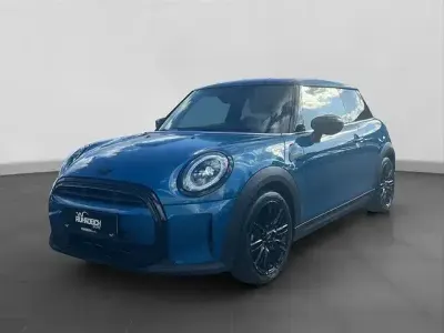 Gebraucht Mini Cooper Classic 136 PS (100 kW) 2021 Blau Kleinwagen