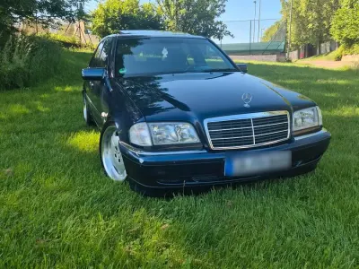 Gebraucht Mercedes C200 136 PS (100 kW) 2000 Blau Limousine