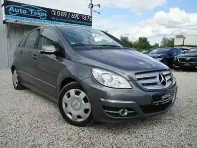 Gebraucht Mercedes B180 109 PS (80 kW) 2009 Grau Van / Kleinbus