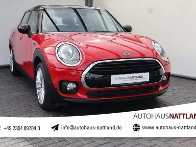 Begagnad Mini Cooper Clubman 136 HK (100 kW) 2018 Röd Kombi