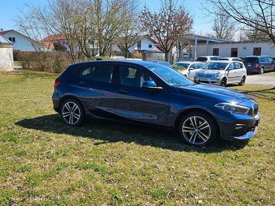 Usata BMW 118 Advantage 150 CV (110 kW) 2019 Blu Utilitaria