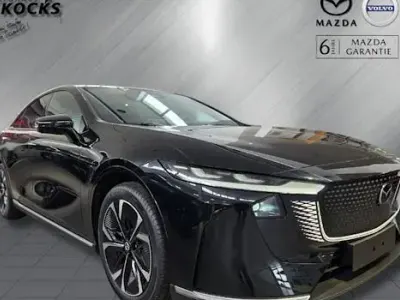 Neu Mazda 6e Takumi-Line 189 kW (258 PS) 2026 Jet black Limousine