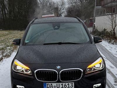 Schwarz Gebraucht 2019 BMW 220 Gran Tourer Sport Line Van / Kleinbus | 19.400 € (Etwas zu teuer)