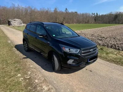 Gebraucht Ford Kuga ST-Line 179 PS (131 kW) 2017 Schwarz SUV