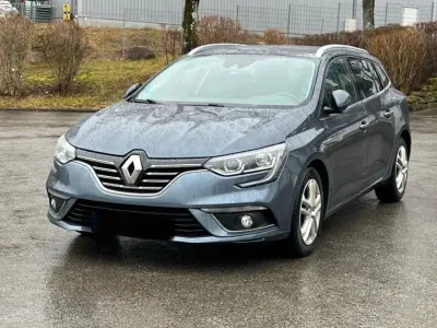 Gebraucht Renault Mégane GrandTour GT-Line 132 PS (97 kW) 2017 Blau Kombi