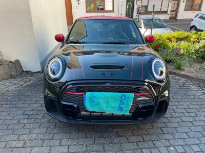 Gebraucht Mini John Cooper Works 231 PS (169 kW) 2023 Grün Kleinwagen