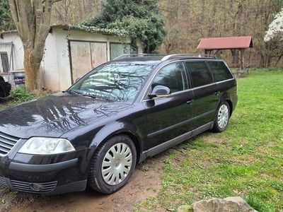 Używany VW Passat 130 KM (95 kW) 2004 Czarny Kombi