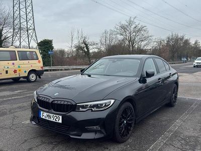 Gebraucht BMW 320 190 PS (139 kW) 2019 Schwarz Limousine