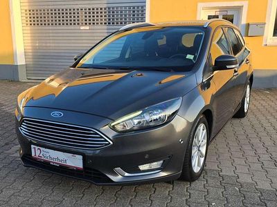 Gebraucht Ford Focus Titanium 125 PS (91 kW) 2018 Grau Kombi