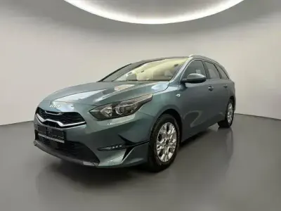 Gebraucht Kia Ceed Sportswagon Vision 136 PS (100 kW) 2024 Grau Kombi