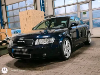 Gebraucht Audi A4 220 PS (161 kW) 2001 Blau Limousine