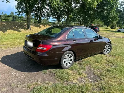Gebraucht Mercedes C180 156 PS (114 kW) 2011 Braun Limousine