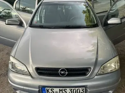 Gebraucht Opel Astra 101 PS (74 kW) 2001 Silber Limousine