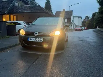 Gebraucht VW Golf V Highline 122 PS (89 kW) 2009 Grün Kombi