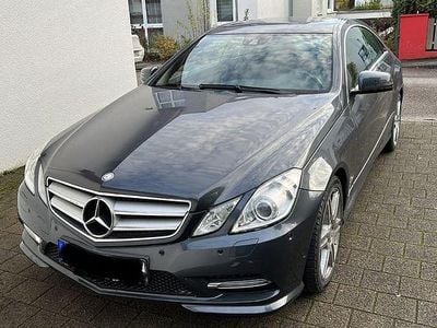 Gebraucht Mercedes E250 Avantgarde 204 PS (150 kW) 2013 Grau Coupé