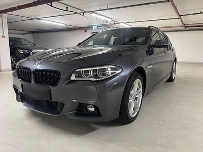 Grau Gebraucht 2016 BMW 530 Sport Line Kombi | 20.500 € (Fairer Preis)